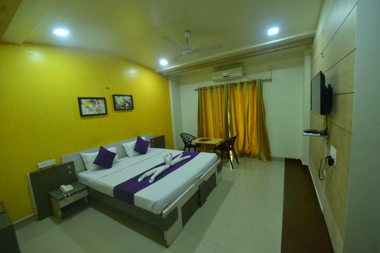 Palette - Spring Hills Resort Pirangut Экстерьер фото