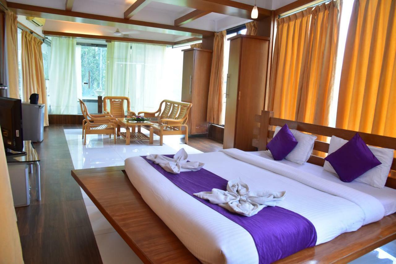 Palette - Spring Hills Resort Pirangut Экстерьер фото