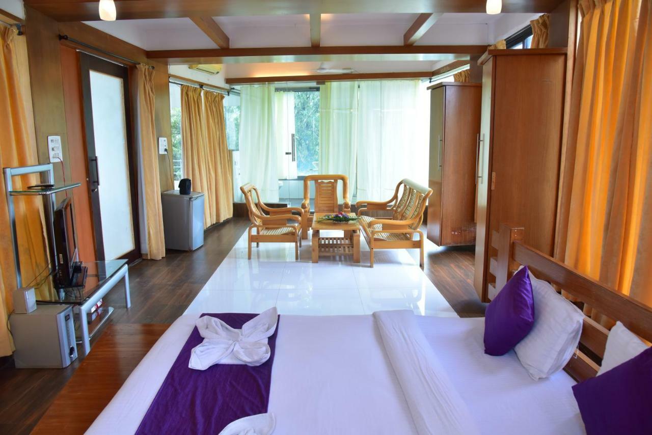 Palette - Spring Hills Resort Pirangut Экстерьер фото