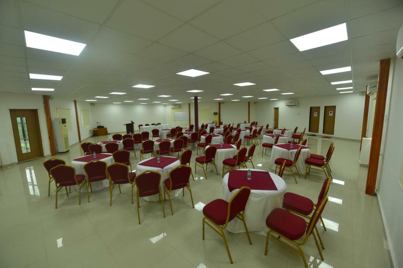 Palette - Spring Hills Resort Pirangut Экстерьер фото